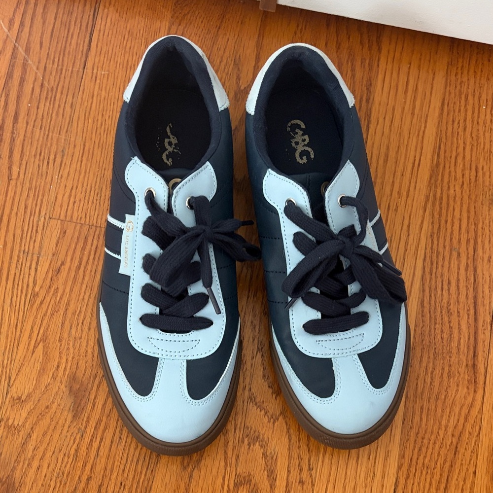 G by Guess Blue Color-block t-toe sneakers